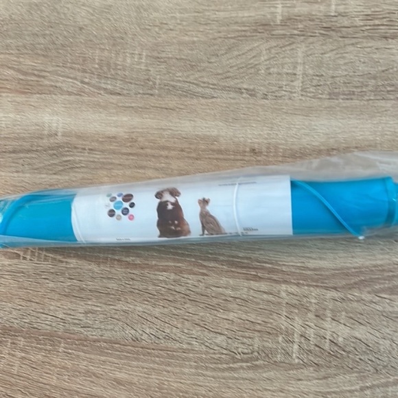 Pet Feeding Mat Turquoise Whale shape For Dogs or Cats…Size Large - Picture 4 of 7